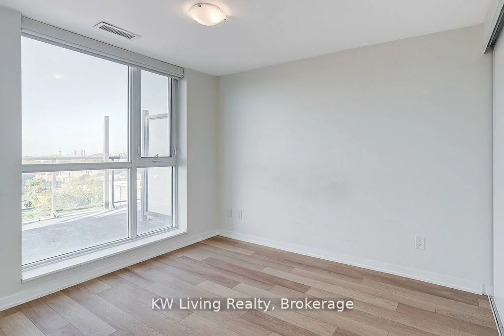 16, McAdam, Yorkdale-Glen Park, Toronto