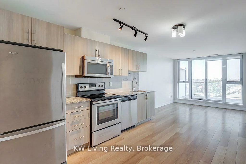 16, McAdam, Yorkdale-Glen Park, Toronto