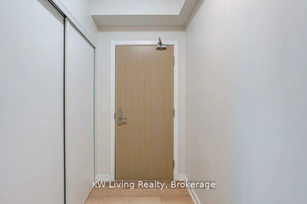 16, McAdam, Yorkdale-Glen Park, Toronto