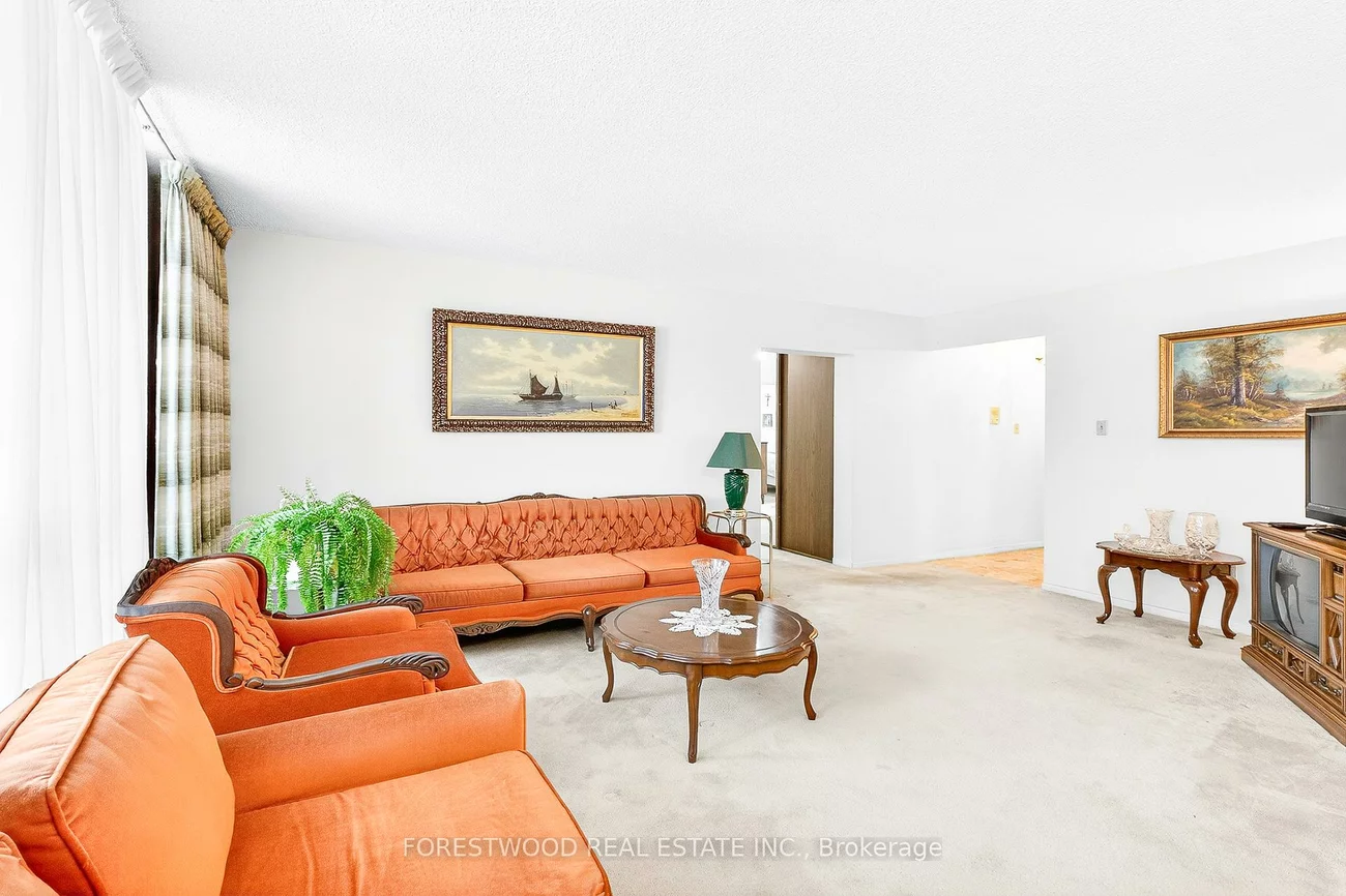 65, Southport, High Park-Swansea, Toronto