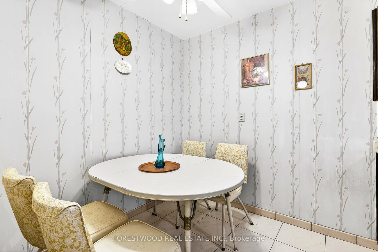 65, Southport, High Park-Swansea, Toronto