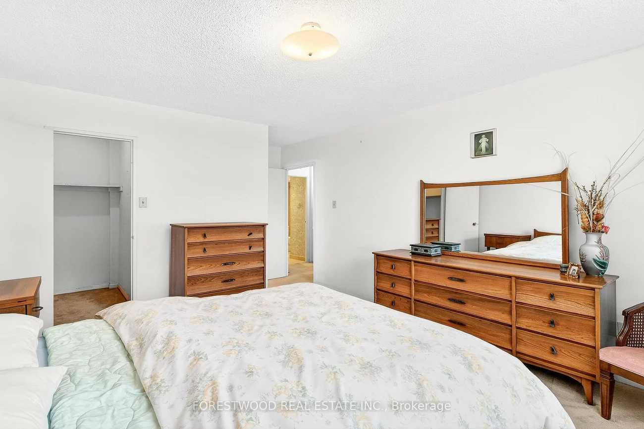 65, Southport, High Park-Swansea, Toronto
