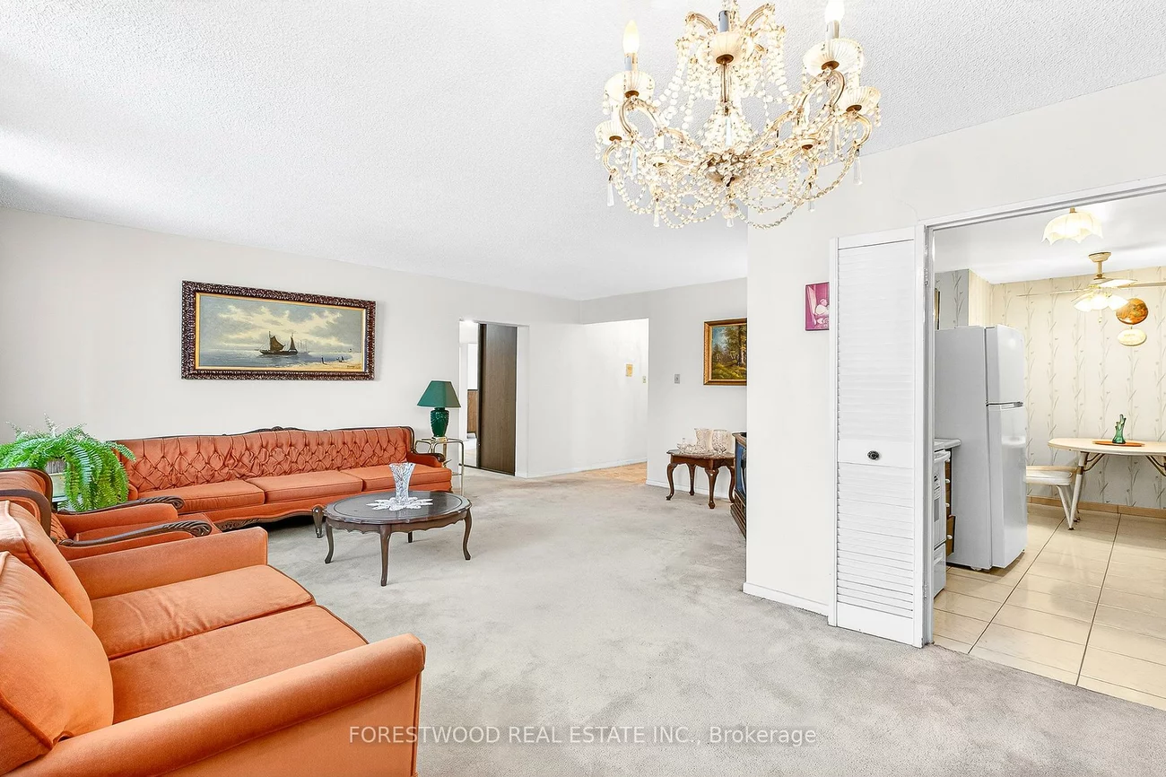 65, Southport, High Park-Swansea, Toronto