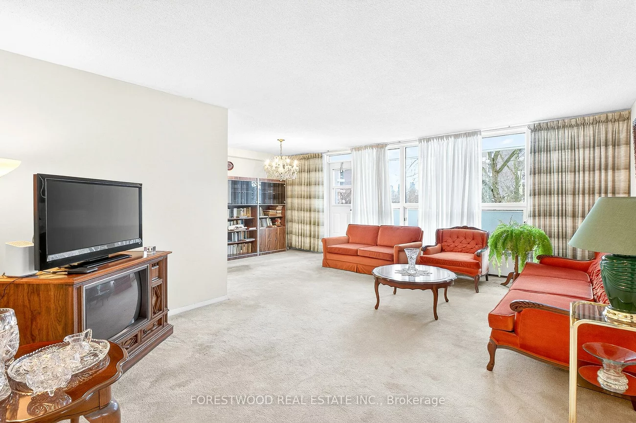 65, Southport, High Park-Swansea, Toronto