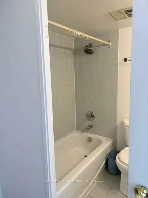 600, Rexdale, West Humber-Clairville, Toronto