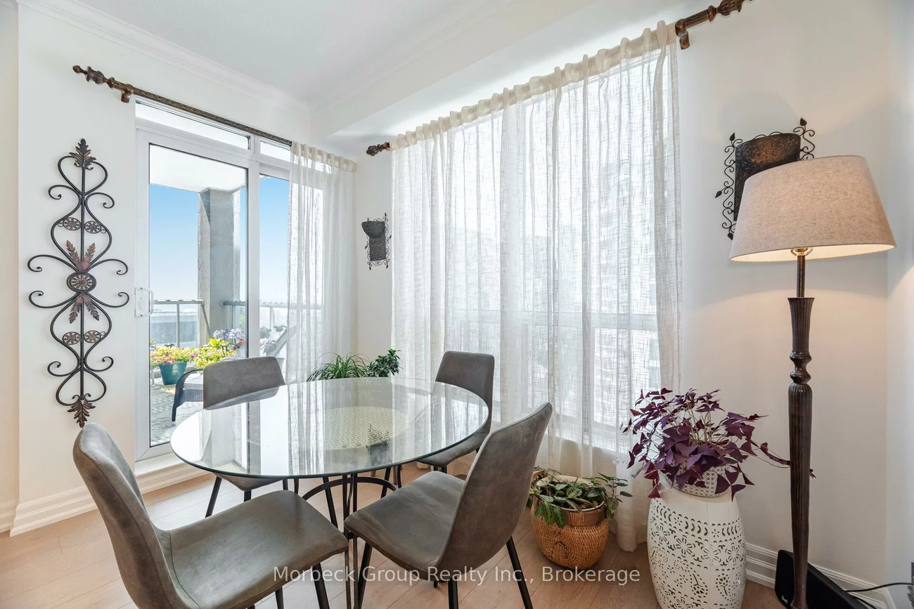 2083, Lake Shore, Mimico, Toronto