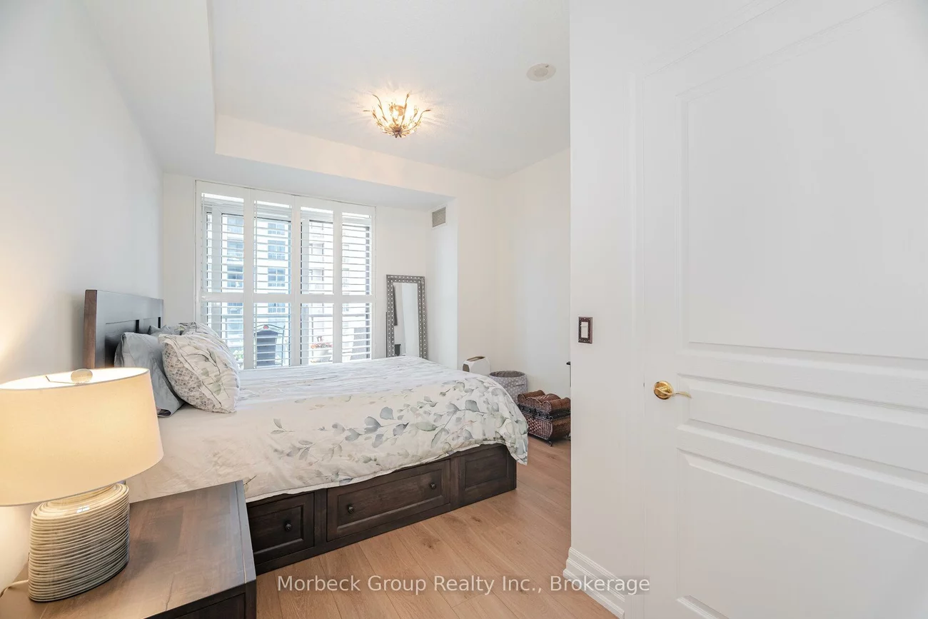 2083, Lake Shore, Mimico, Toronto