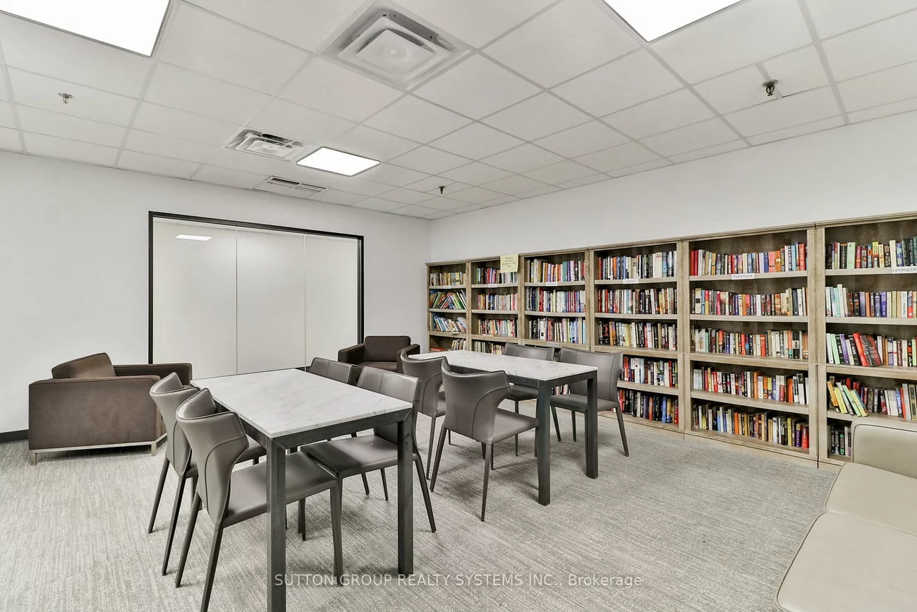 60, Southport, High Park-Swansea, Toronto