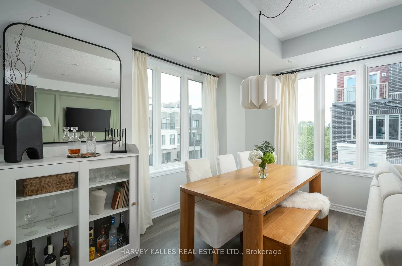 85, Eastwood Park, Long Branch, Toronto