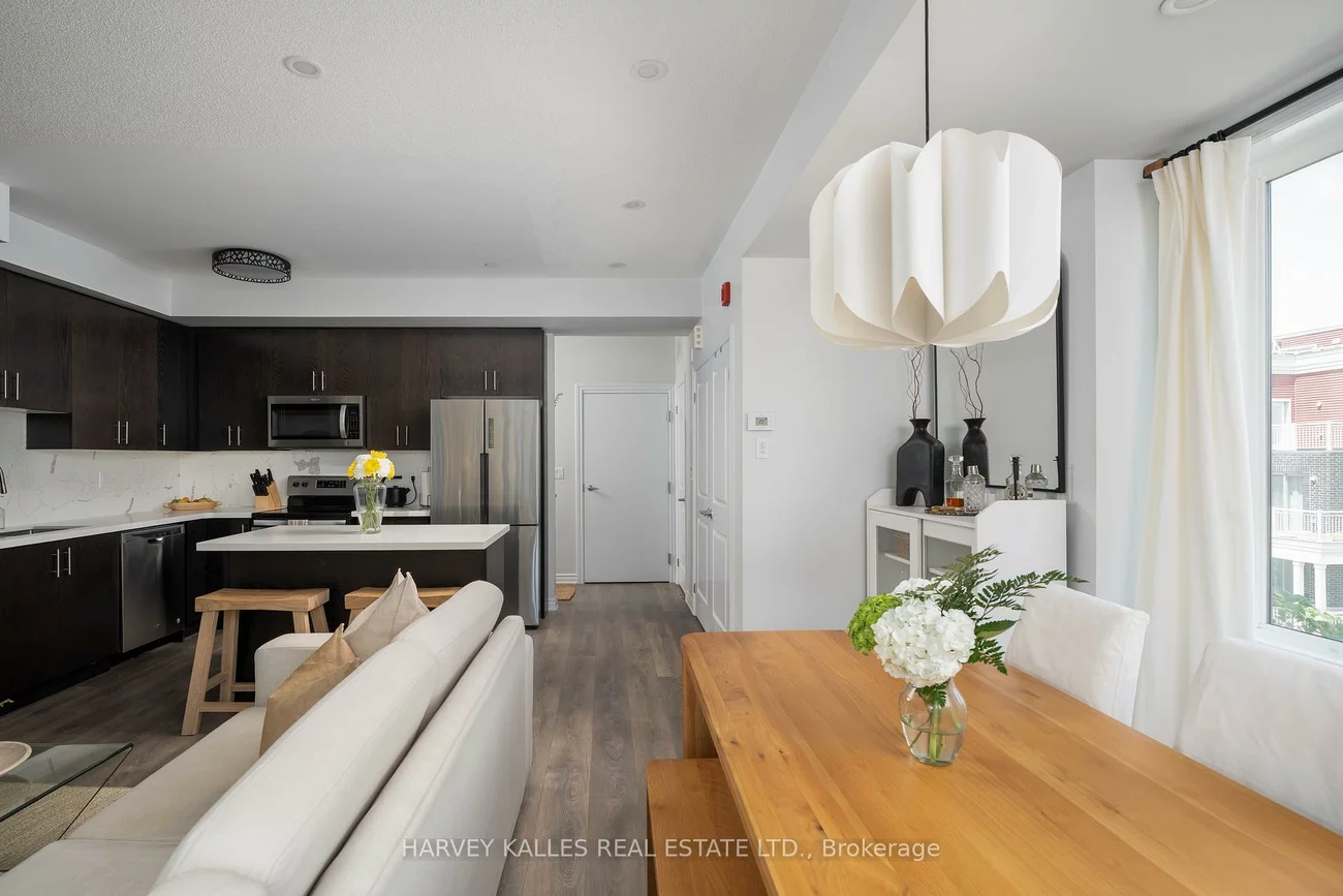 85, Eastwood Park, Long Branch, Toronto