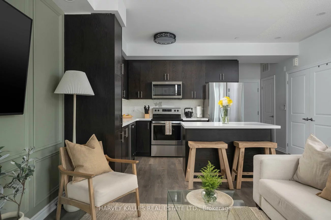85, Eastwood Park, Long Branch, Toronto