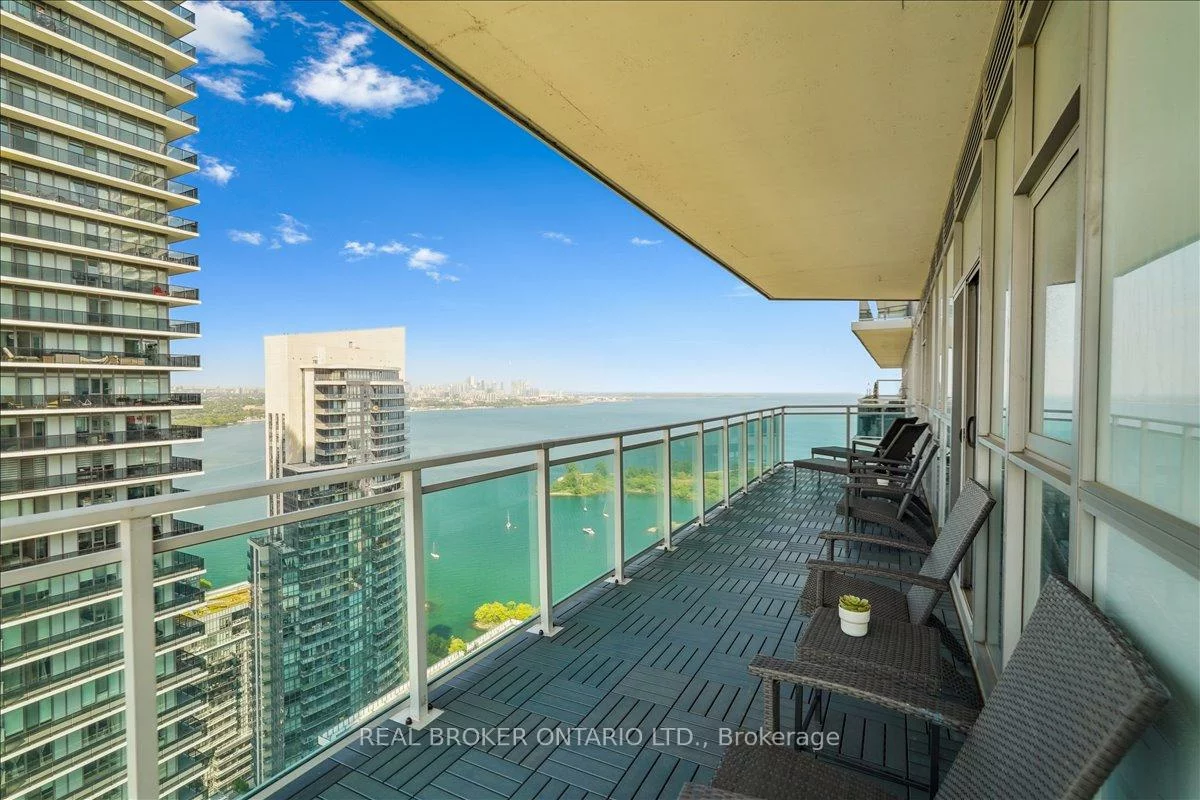 33, Shore Breeze, Mimico, Toronto
