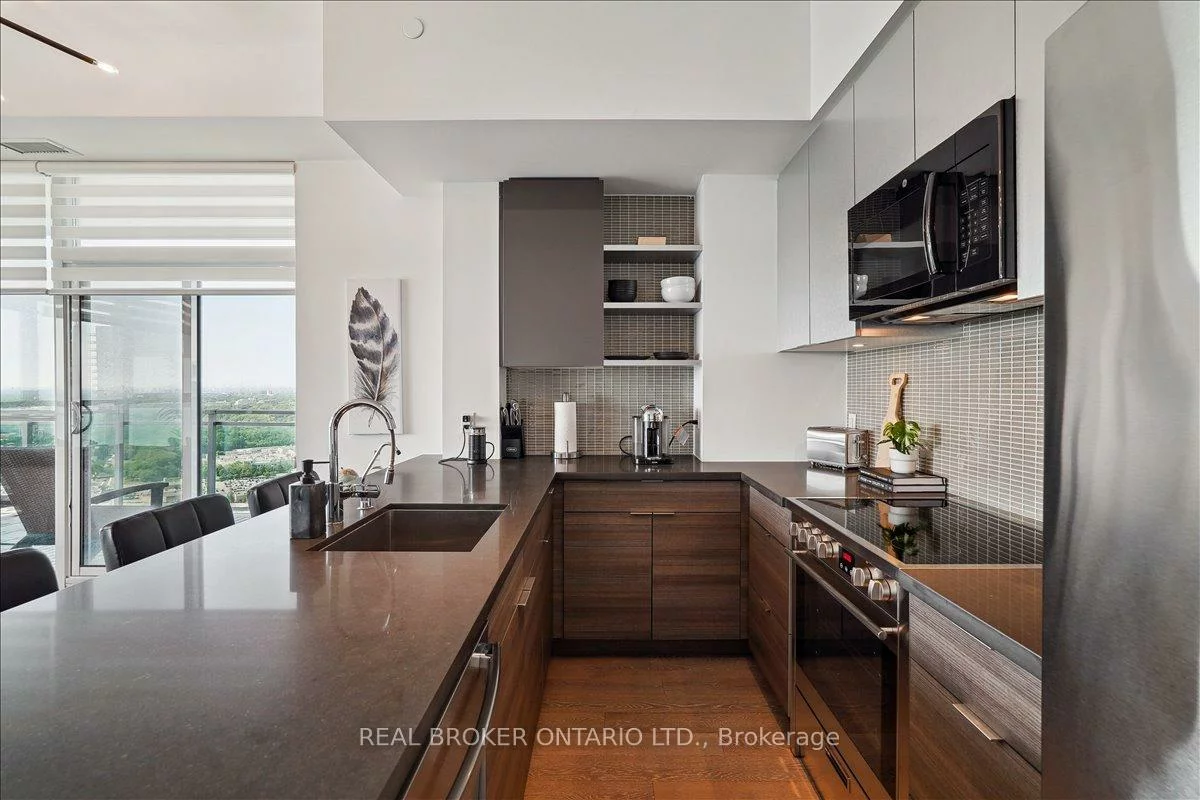 33, Shore Breeze, Mimico, Toronto