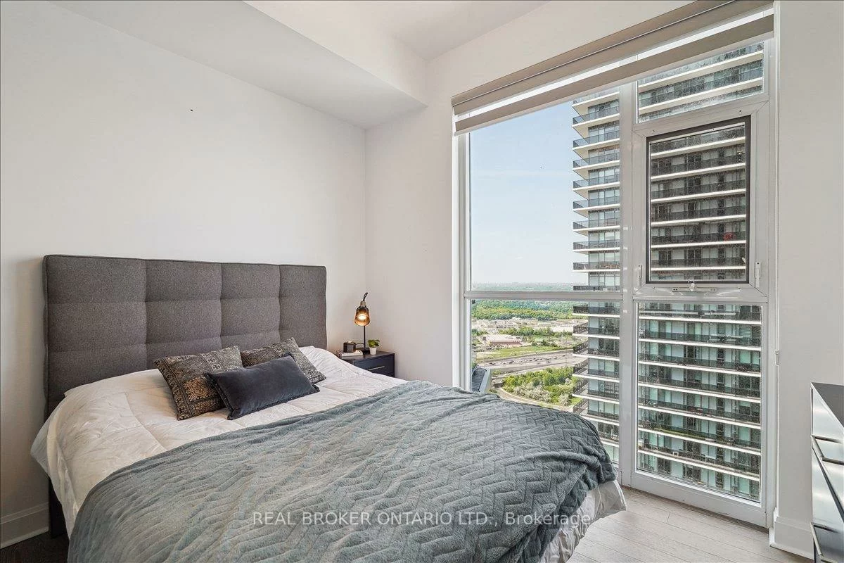 33, Shore Breeze, Mimico, Toronto