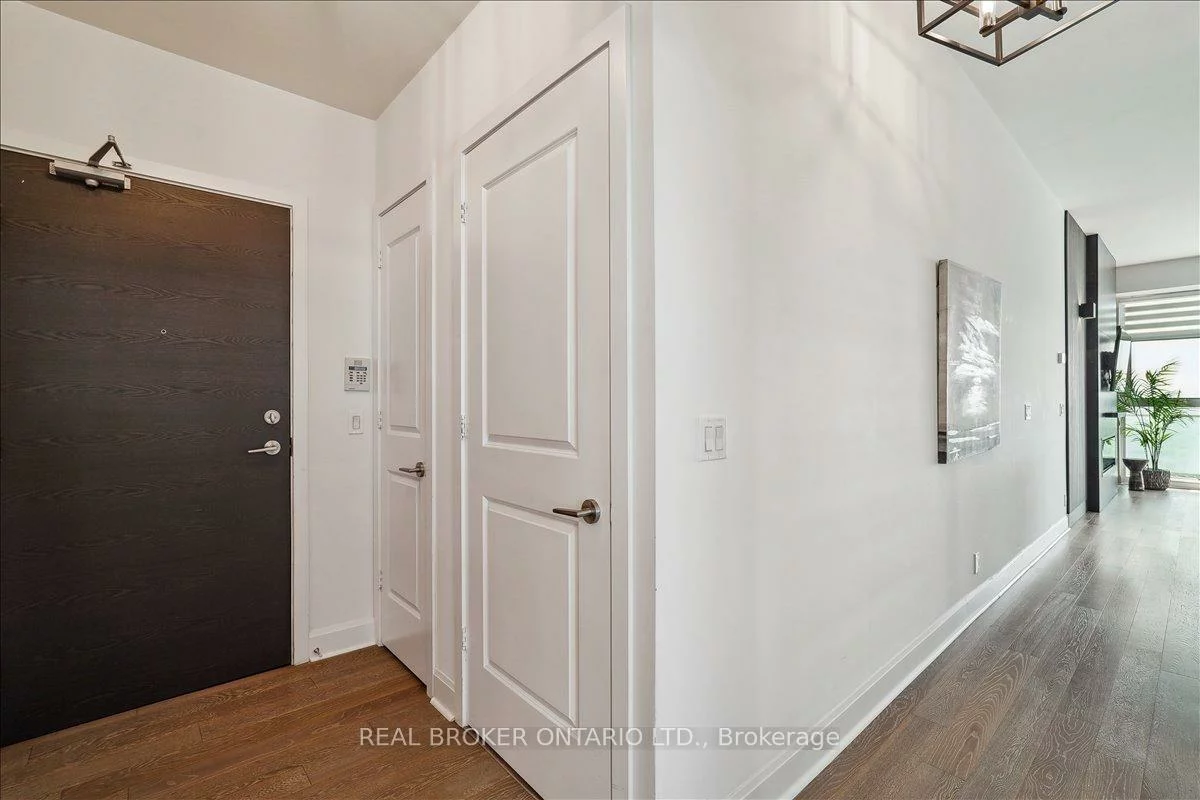 33, Shore Breeze, Mimico, Toronto