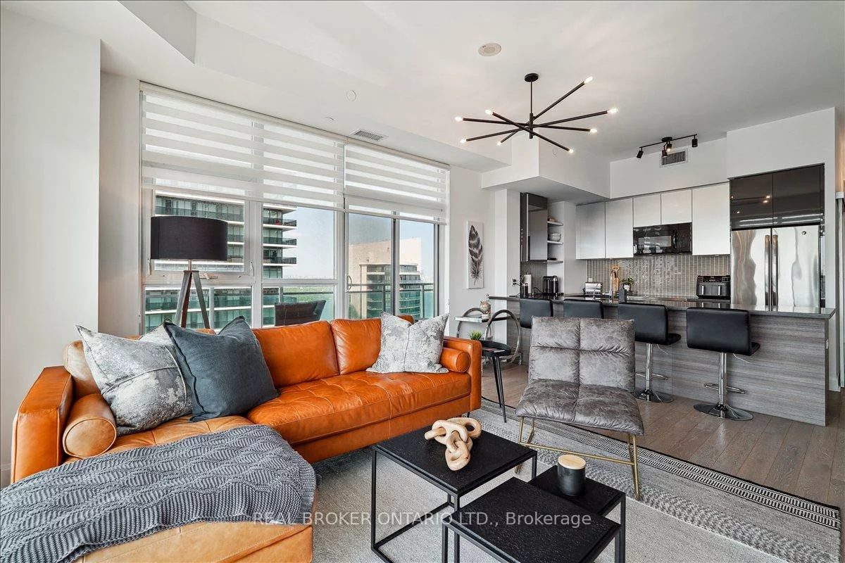 33, Shore Breeze, Mimico, Toronto