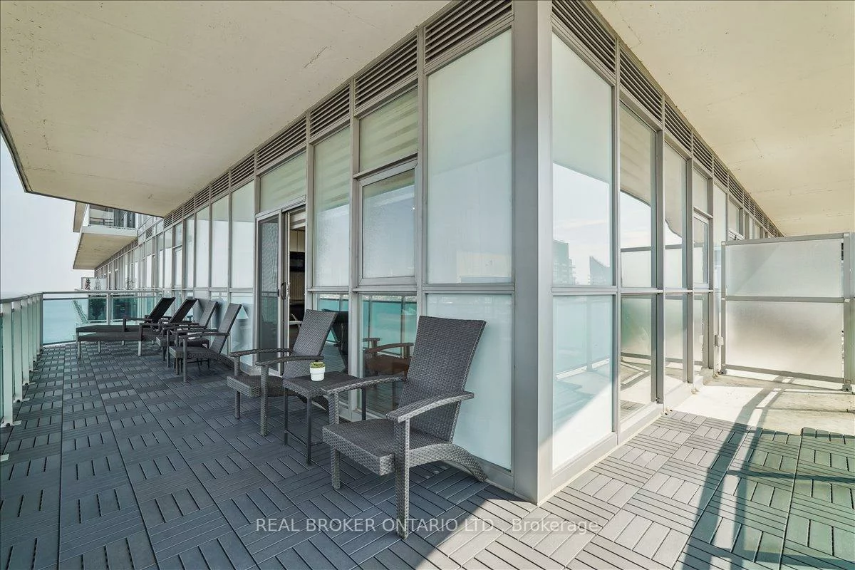 33, Shore Breeze, Mimico, Toronto
