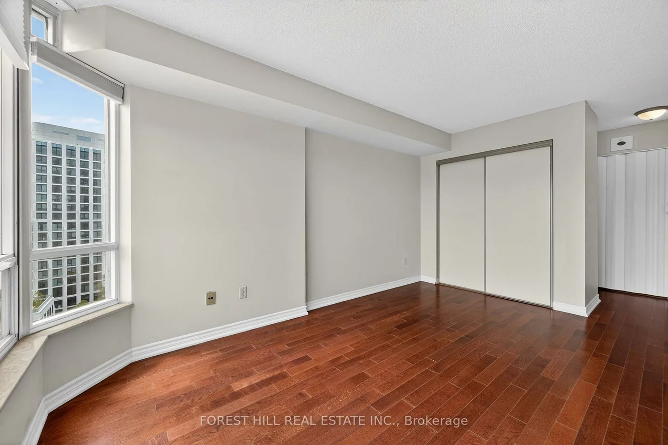 1300, Islington, Islington-City Centre West, Toronto