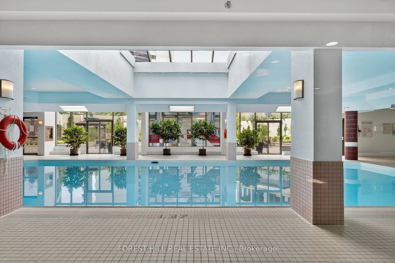 1300, Islington, Islington-City Centre West, Toronto
