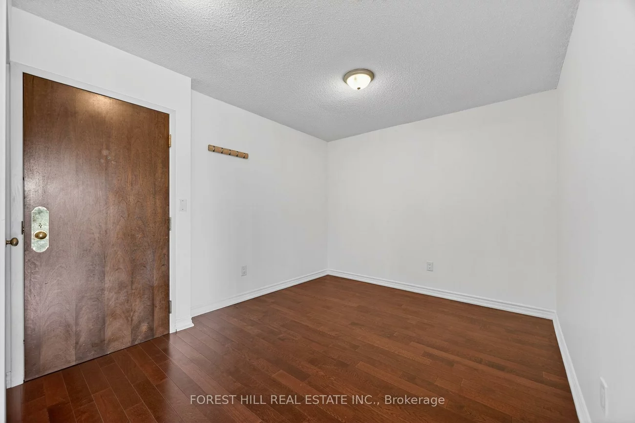 1300, Islington, Islington-City Centre West, Toronto