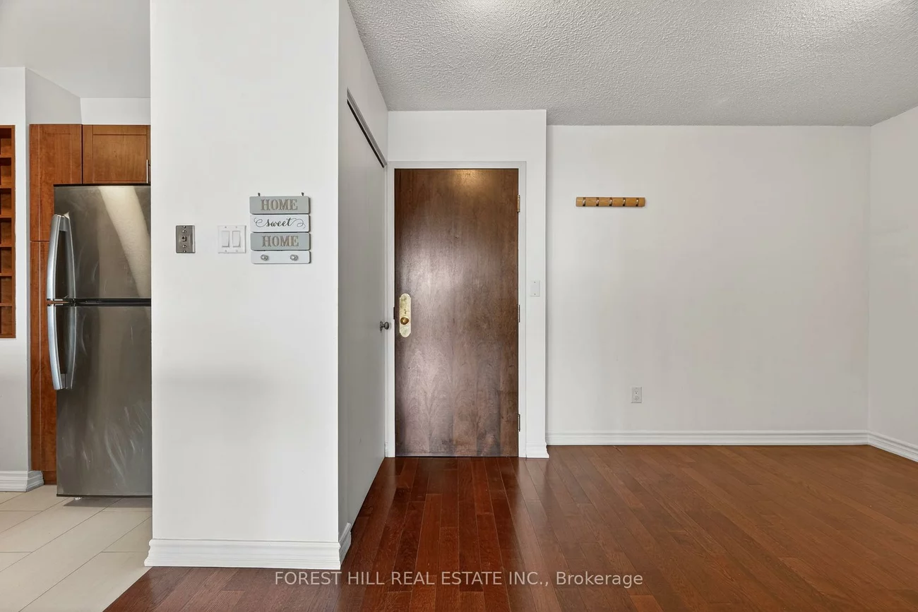 1300, Islington, Islington-City Centre West, Toronto