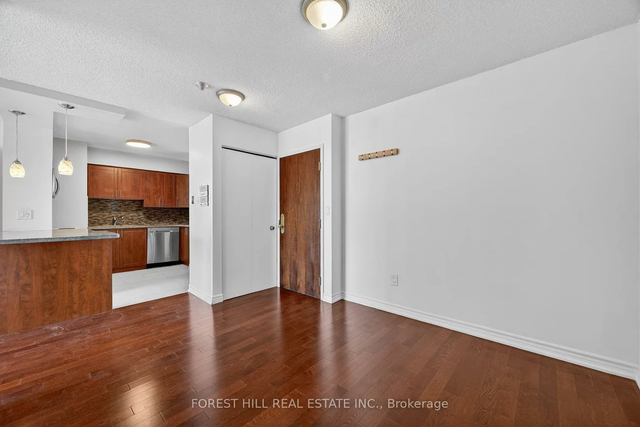 1300, Islington, Islington-City Centre West, Toronto