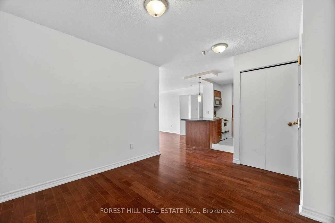 1300, Islington, Islington-City Centre West, Toronto