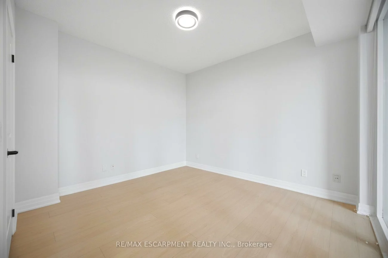 58, Marine Parade, Mimico, Toronto