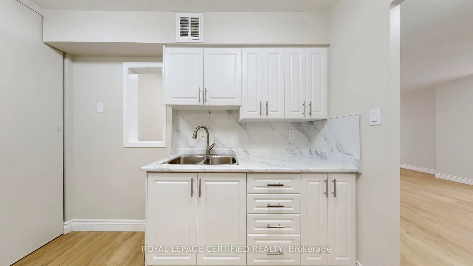 320, Dixon, Kingsview Village-The Westway, Toronto