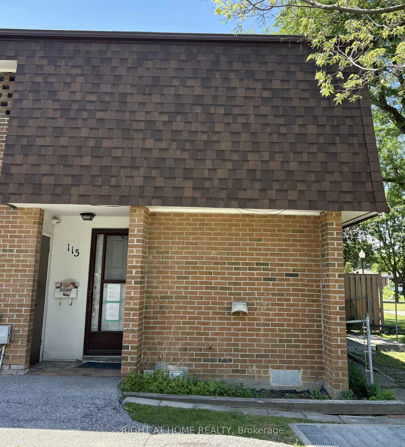 16, Litchfield, West Humber-Clairville, Toronto