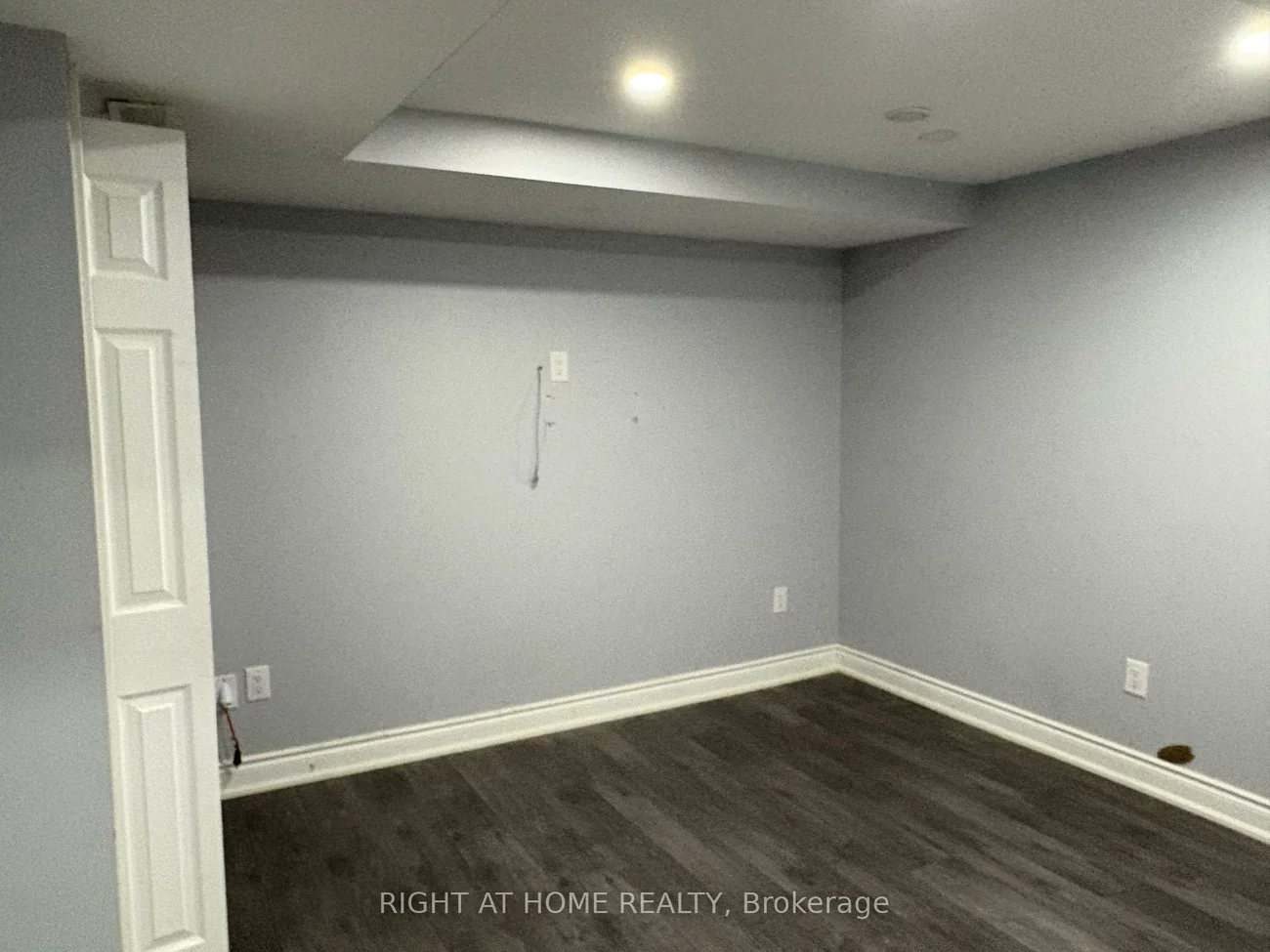 16, Litchfield, West Humber-Clairville, Toronto