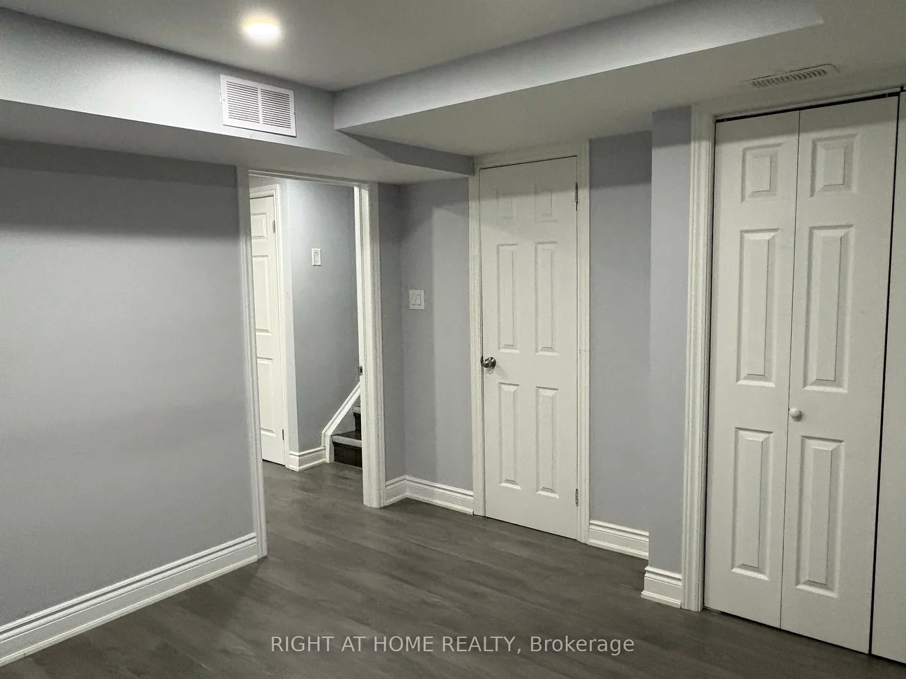 16, Litchfield, West Humber-Clairville, Toronto