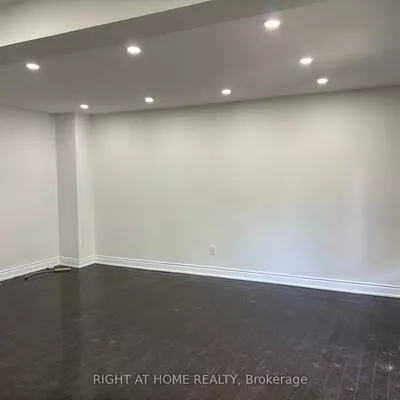 16, Litchfield, West Humber-Clairville, Toronto