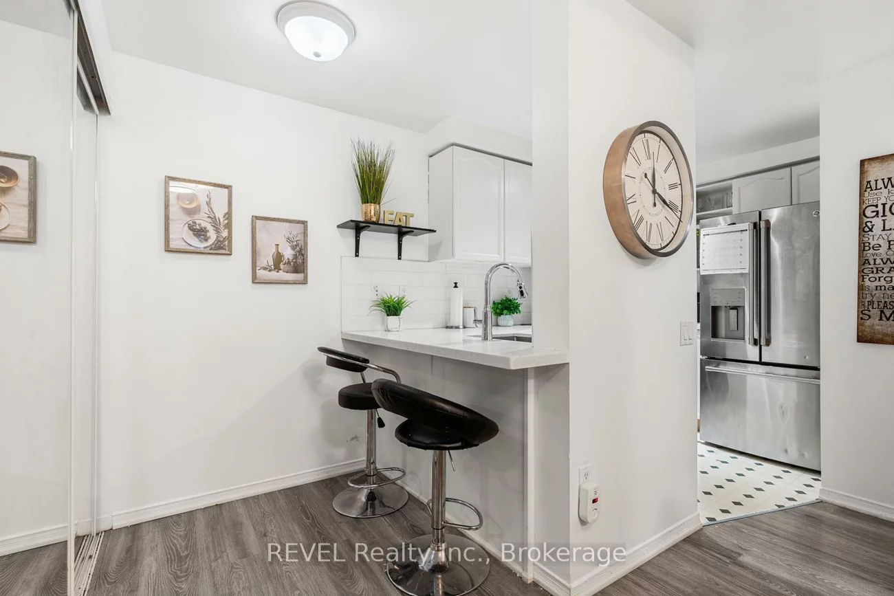 760, Lawrence, Yorkdale-Glen Park, Toronto