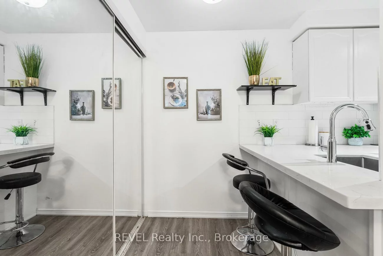 760, Lawrence, Yorkdale-Glen Park, Toronto