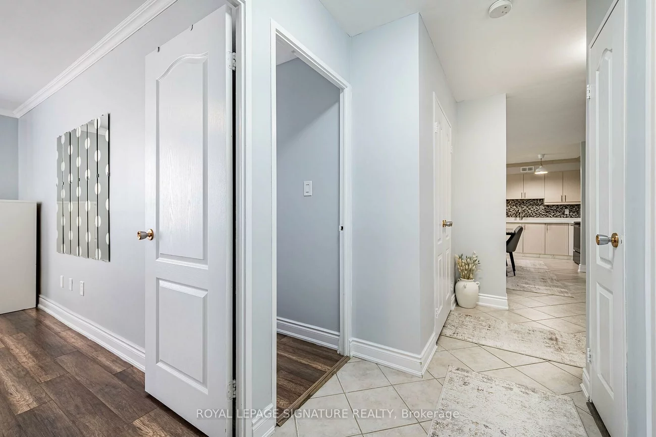 25, Four Winds, York University Heights, Toronto