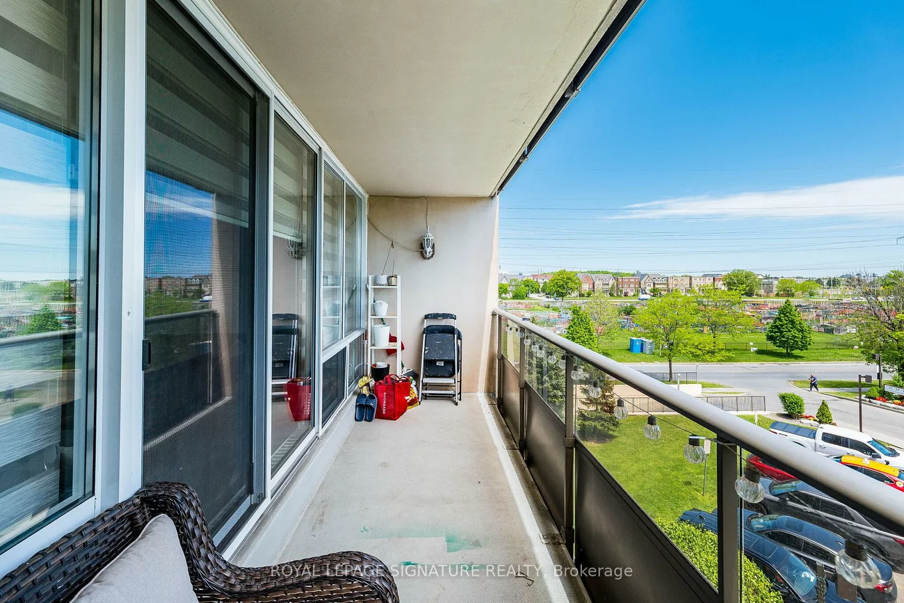 25, Four Winds, York University Heights, Toronto