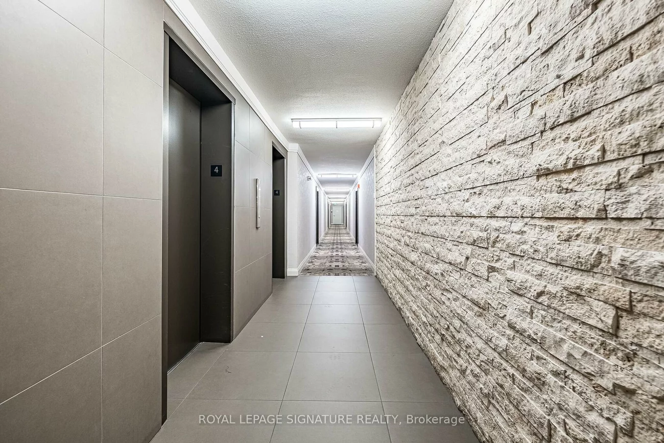 25, Four Winds, York University Heights, Toronto