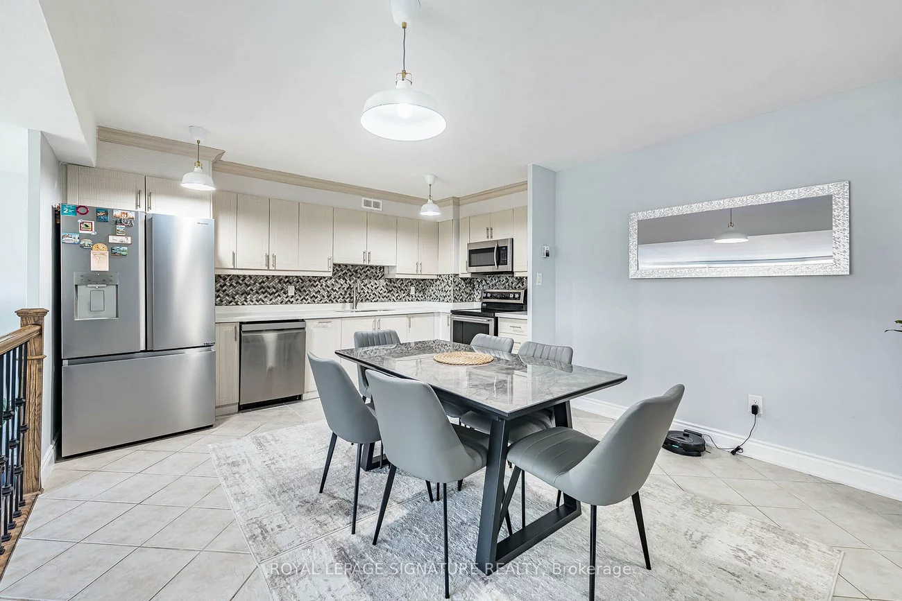 25, Four Winds, York University Heights, Toronto