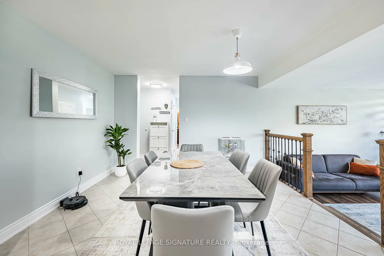 25, Four Winds, York University Heights, Toronto