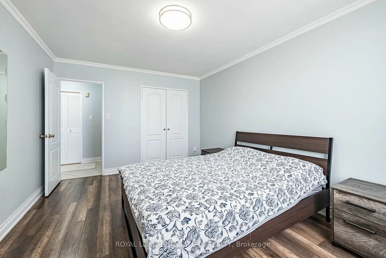 25, Four Winds, York University Heights, Toronto