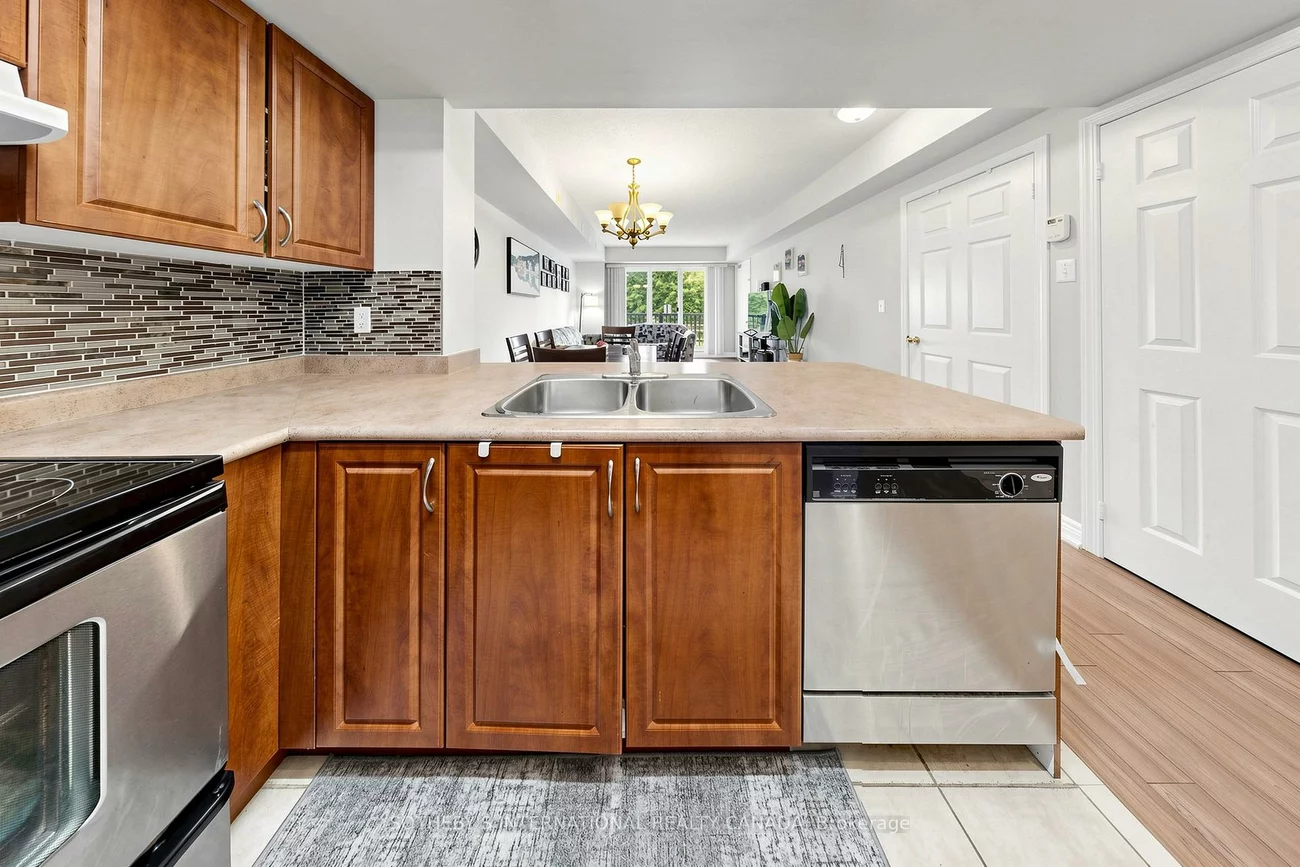 3035, Finch, Humbermede, Toronto