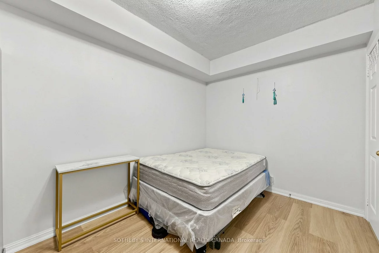 3035, Finch, Humbermede, Toronto