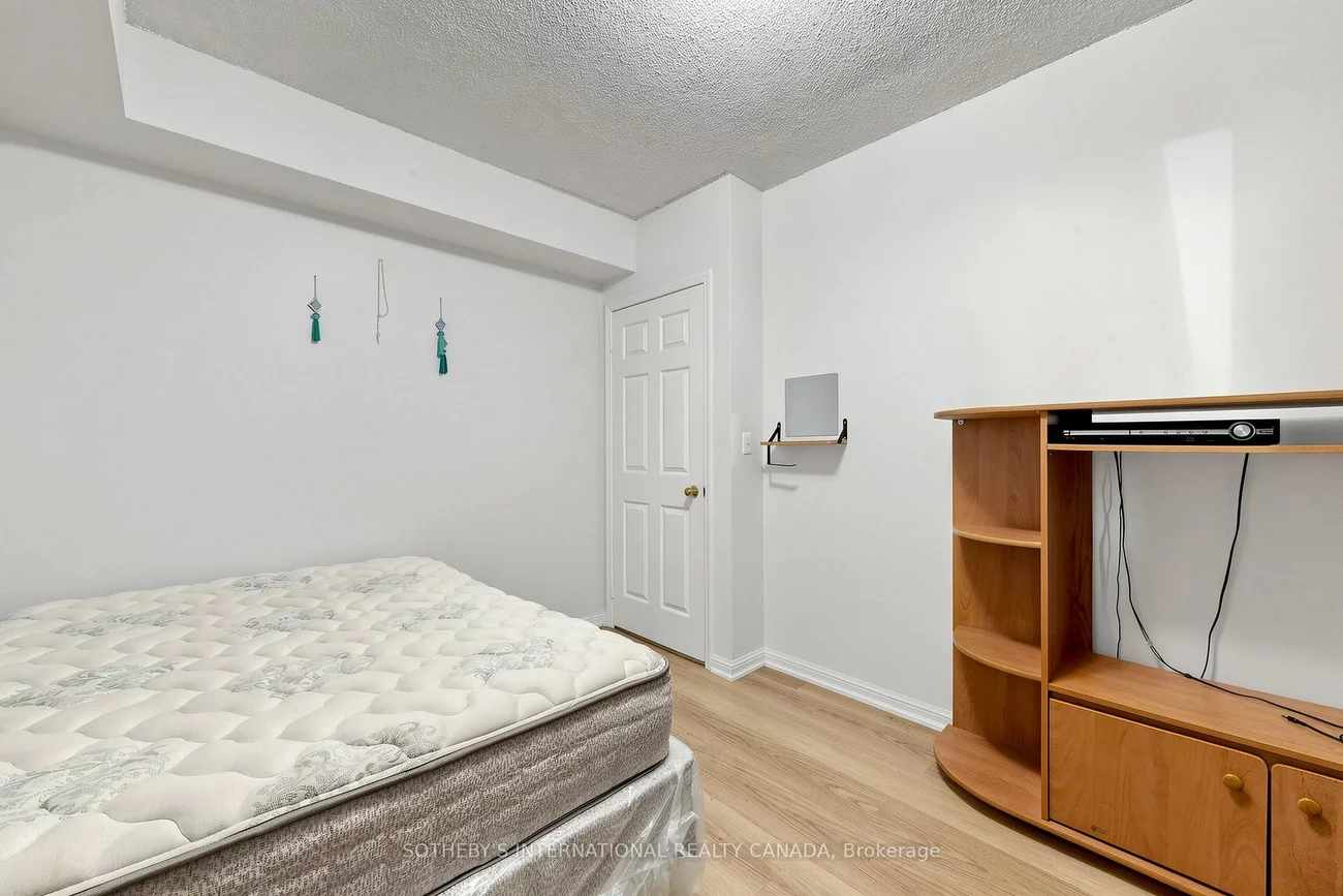 3035, Finch, Humbermede, Toronto
