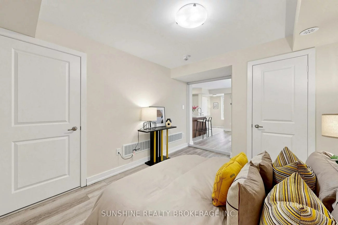 2335, Sheppard, Humberlea-Pelmo Park W5, Toronto