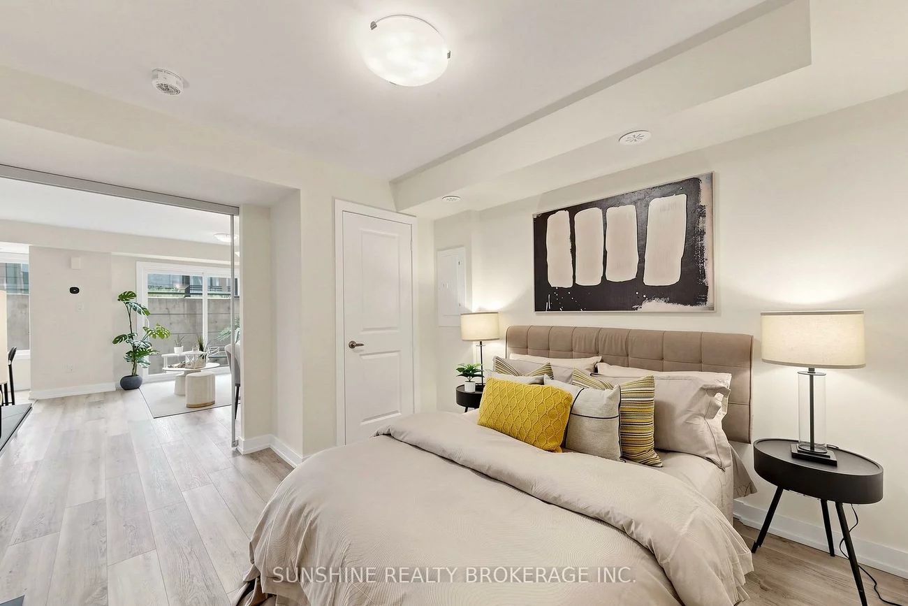 2335, Sheppard, Humberlea-Pelmo Park W5, Toronto