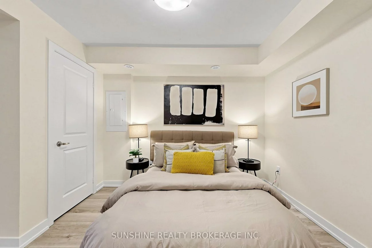 2335, Sheppard, Humberlea-Pelmo Park W5, Toronto