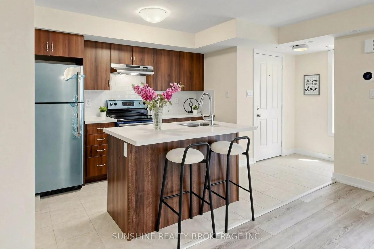 2335, Sheppard, Humberlea-Pelmo Park W5, Toronto