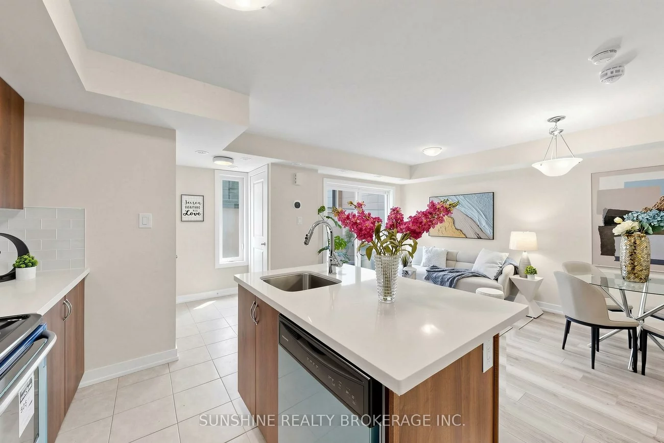 2335, Sheppard, Humberlea-Pelmo Park W5, Toronto