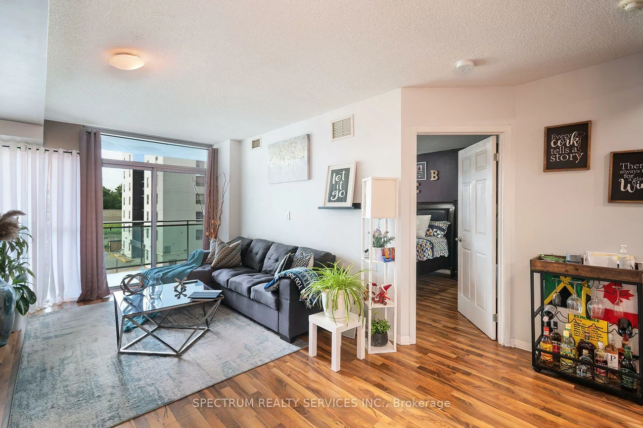 2464, Weston, Weston, Toronto
